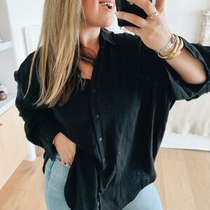 Carly Jean Los Angeles Carson in Black - Small